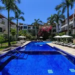 Penthouse En Via 38 Playa Del Carmen
